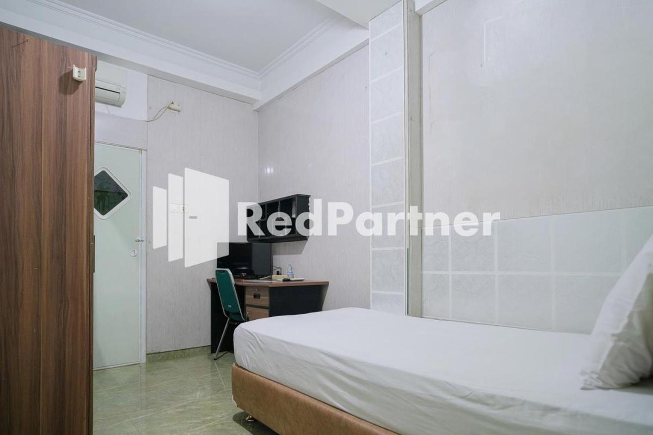 Pondok Hijau Syariah Mitra Reddoorz At Citraland スラバヤ エクステリア 写真